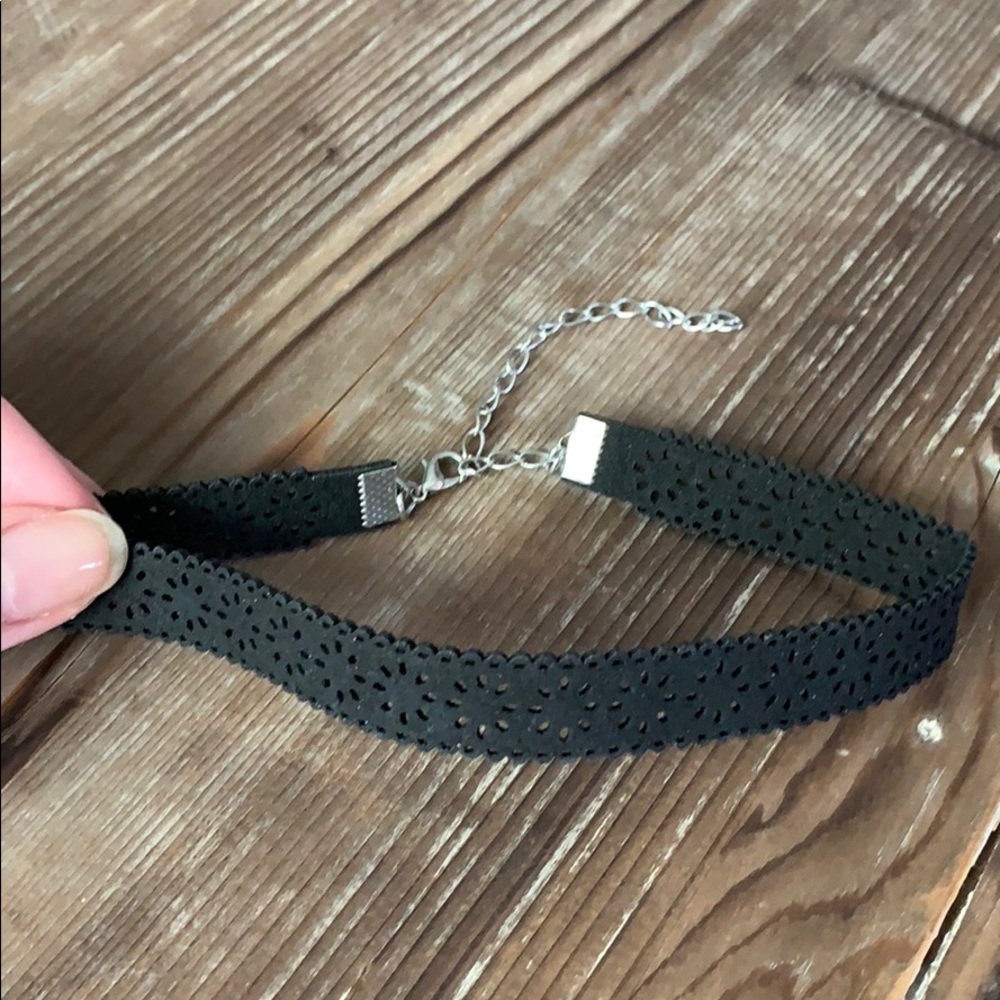 Black Choker